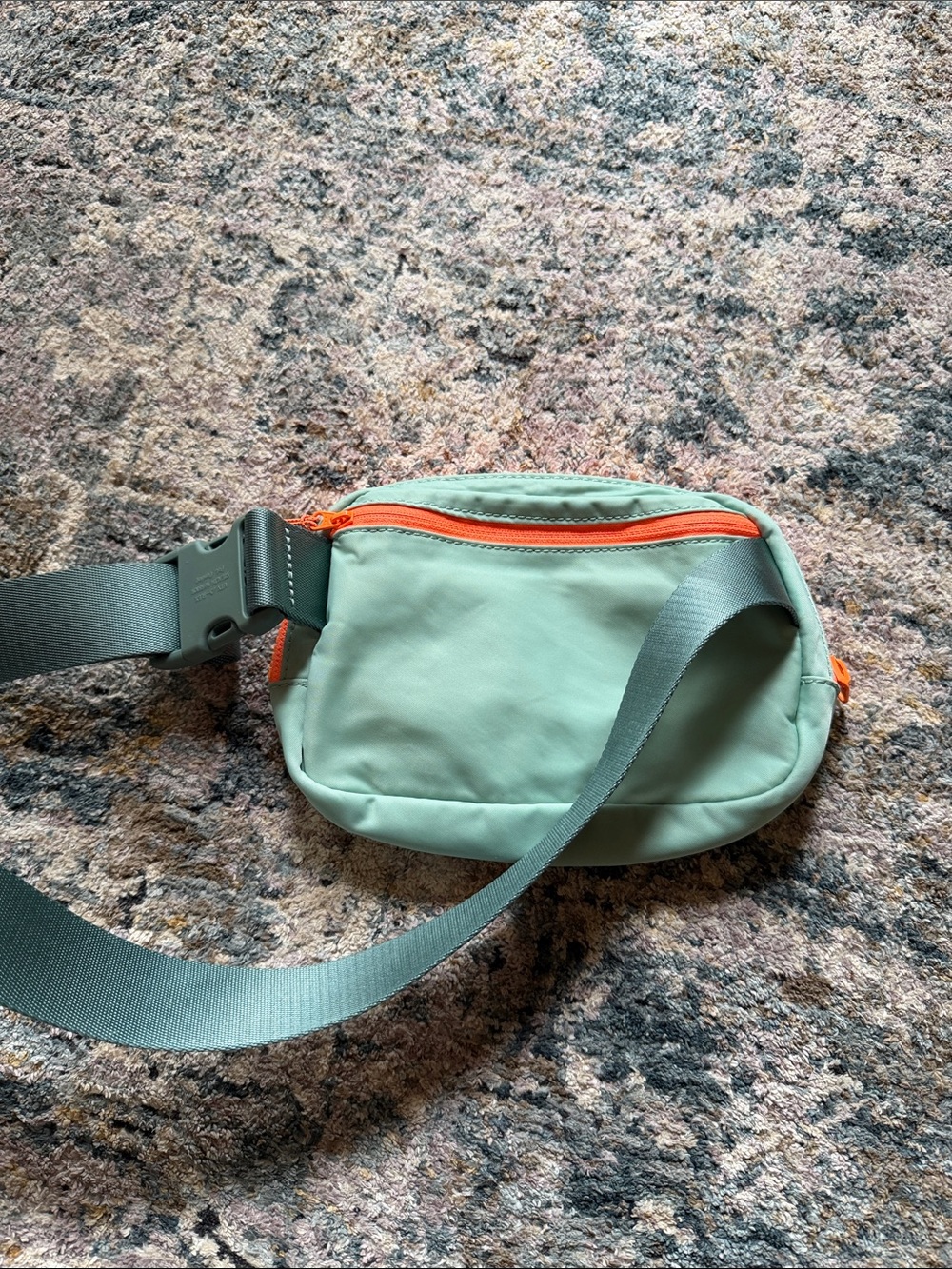 Lululemon Everywhere Belt Bag Tidal Teal Green ATGN/TIDT OG Original - Picture 3 of 6